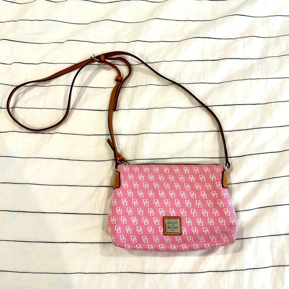 Dooney & Bourke purse